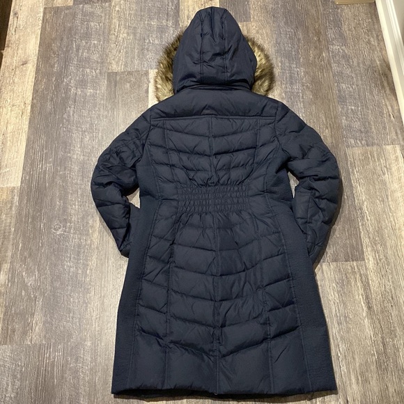 Womens’ Michael Kors Navy Down Jacket w/ Faux Fur Lined Hood - Small - Picture 5 of 6